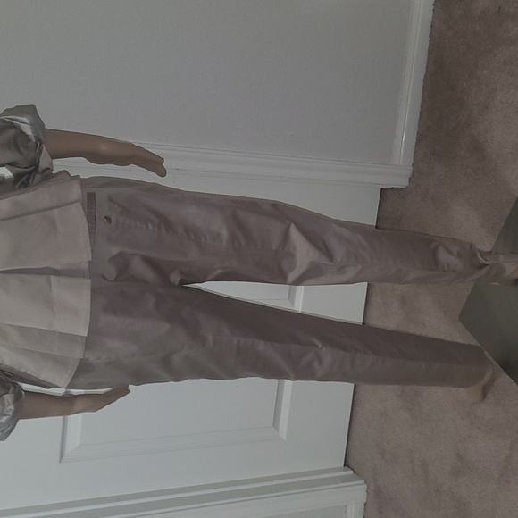 Body by Victoria 12 jacket 8 pants khaki pant suit accordian tale cup buttons - Picture 8 of 14
